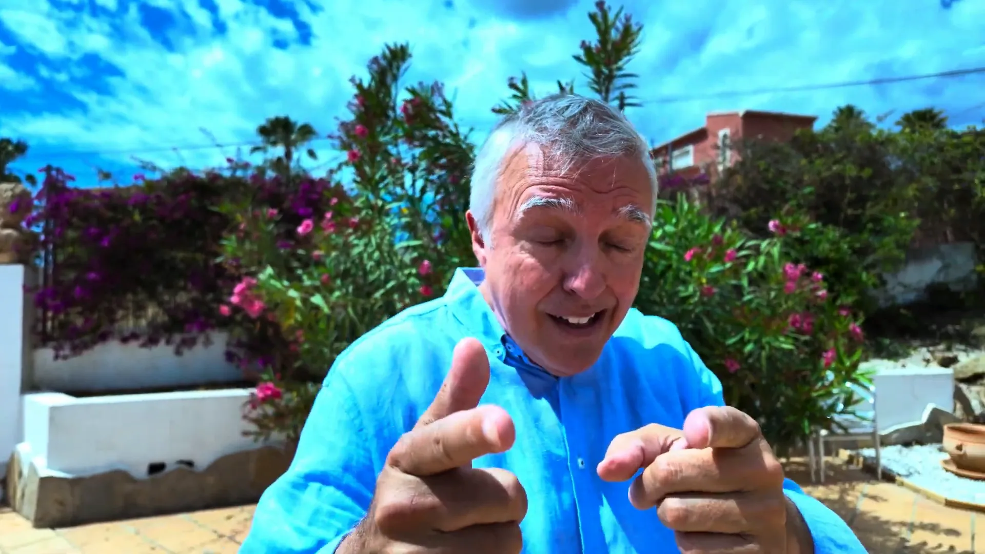 Junge Leute probieren verschiedene Berufe aus